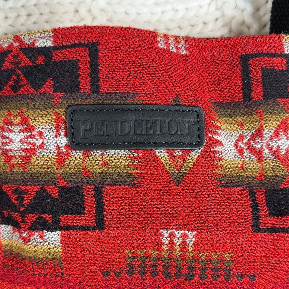 Pendleton Southwest Native American Patterned Lar… - image 4